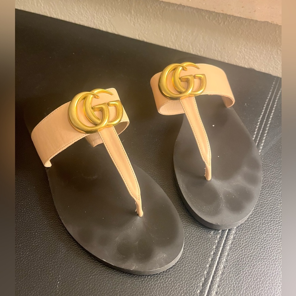 NEW GUCCI NUDE SANDALS